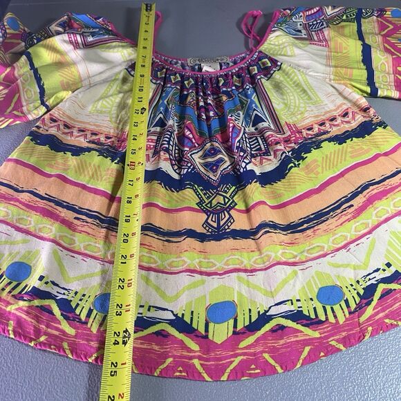 Anthropologie FLYING TOMATO Blouse Cold Shoulder Short Sleeve Aztec Womens M - Picture 9 of 10